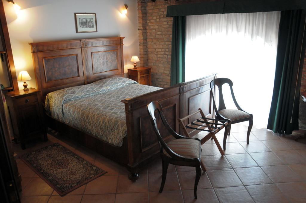 פררה Agriturismo-R&B Corte Dei Gioghi חדר תמונה