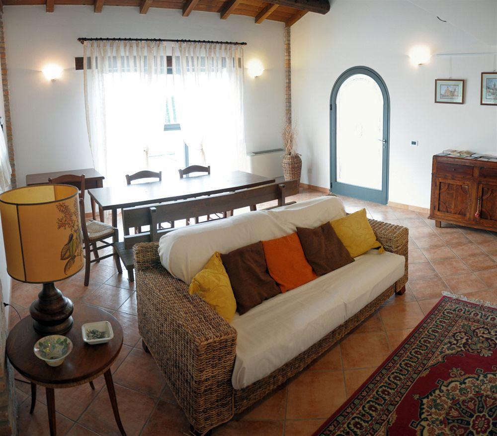 פררה Agriturismo-R&B Corte Dei Gioghi מראה חיצוני תמונה